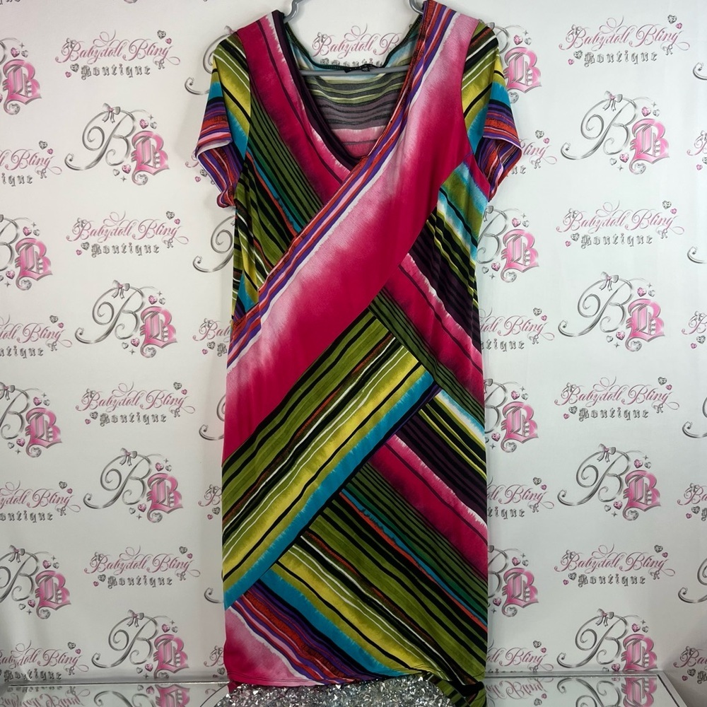Tiana b dress rainbow 🌈 stripes tshirt style Multicolor Striped V-Neck Dress